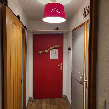 Appartement 1800 Front De Neige Et Piscine D Ete *